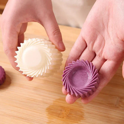 CrustMaster Pro™ | Beidseitige Gebäckform mit 2 Mustern