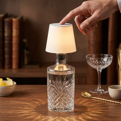 Luminova™ – Kabellose Flaschenlampe mit USB-C
