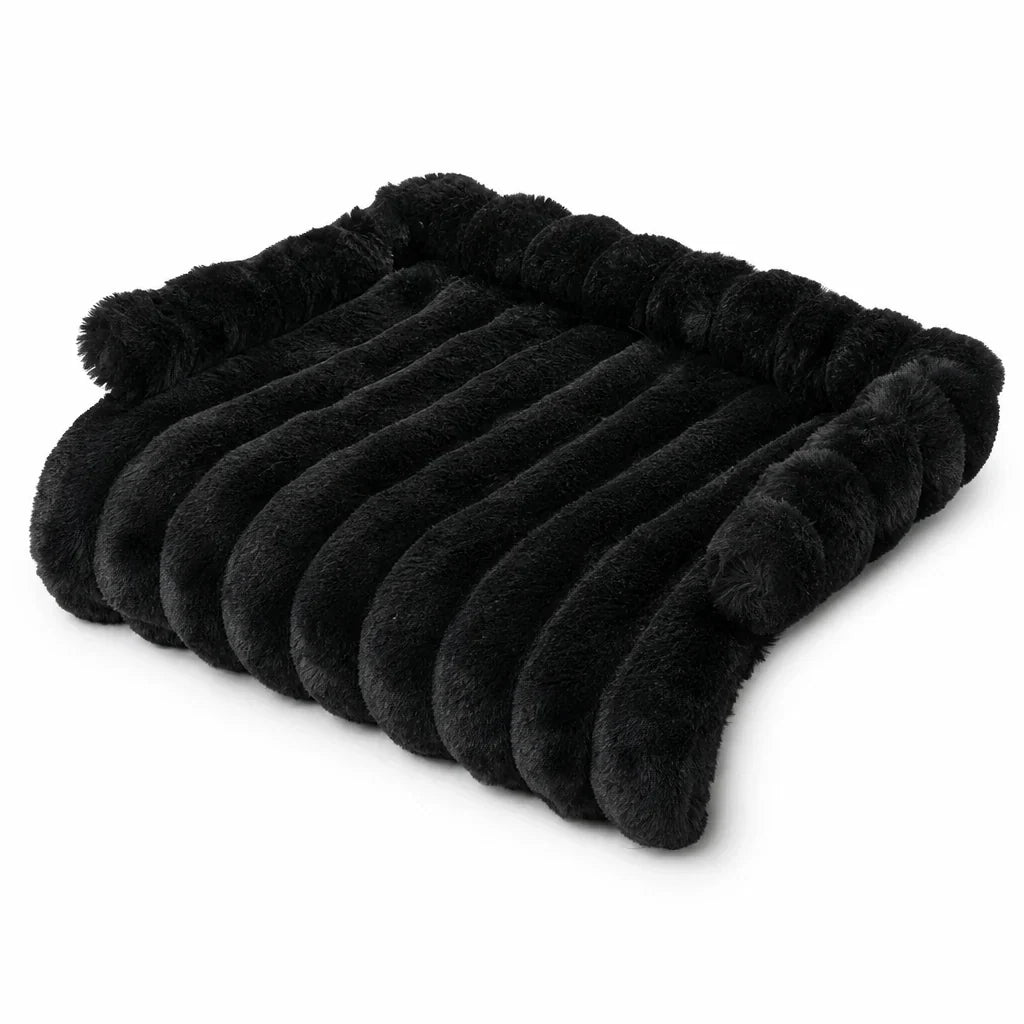 CozyFur™ | Kuschelige Haustiermatte aus Kunstfell mit rutschfester Unterseite
