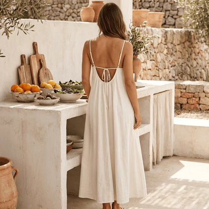 Elegantes rückenfreies Cami-Kleid für romantische Momente