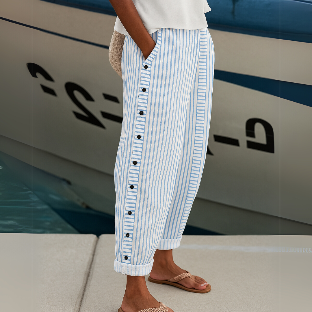 Caitlin™ | Elegante Sommerhose mit Streifen & edlen Knopfdetails