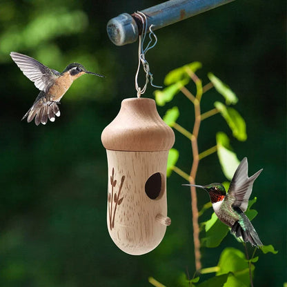 NestNatur™ – Handgefertigtes Kolibrihaus aus Holz