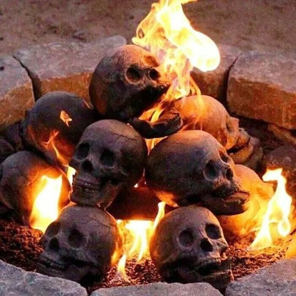 BoneChill — Dekoratives Feuerstelen-Schädel-Set für den Außenbereich