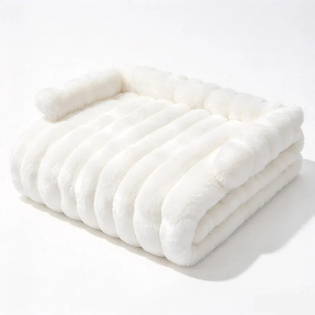 CozyFur™ | Kuschelige Haustiermatte aus Kunstfell mit rutschfester Unterseite