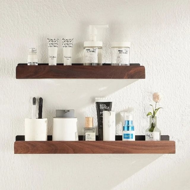 WoodHaven – Rustikales Holzregal für das Badezimmer
