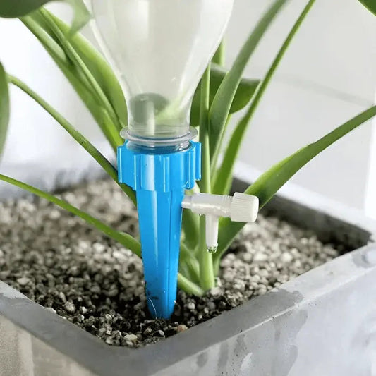 AquaPulse — Automatische Pflanzenbewässerungs-Spikes für Flaschen