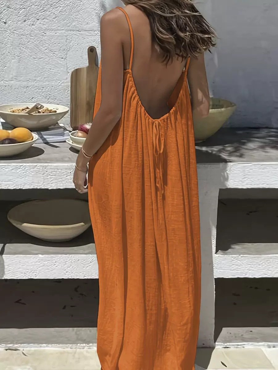 Elegantes rückenfreies Cami-Kleid für romantische Momente