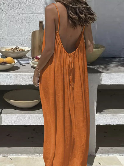 Elegantes rückenfreies Cami-Kleid für romantische Momente