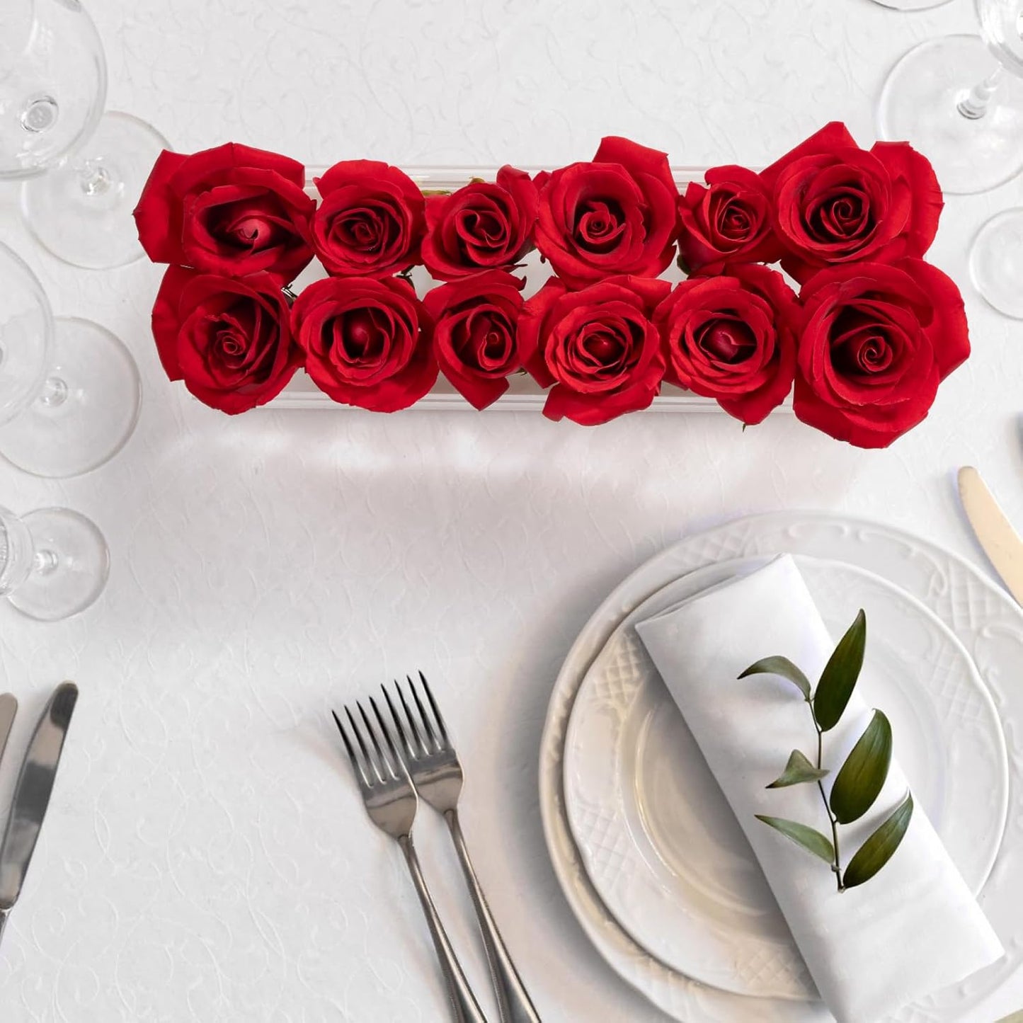 Klarer schwebender Blumenstraußhalter für Blumenarrangements auf dem Tisch