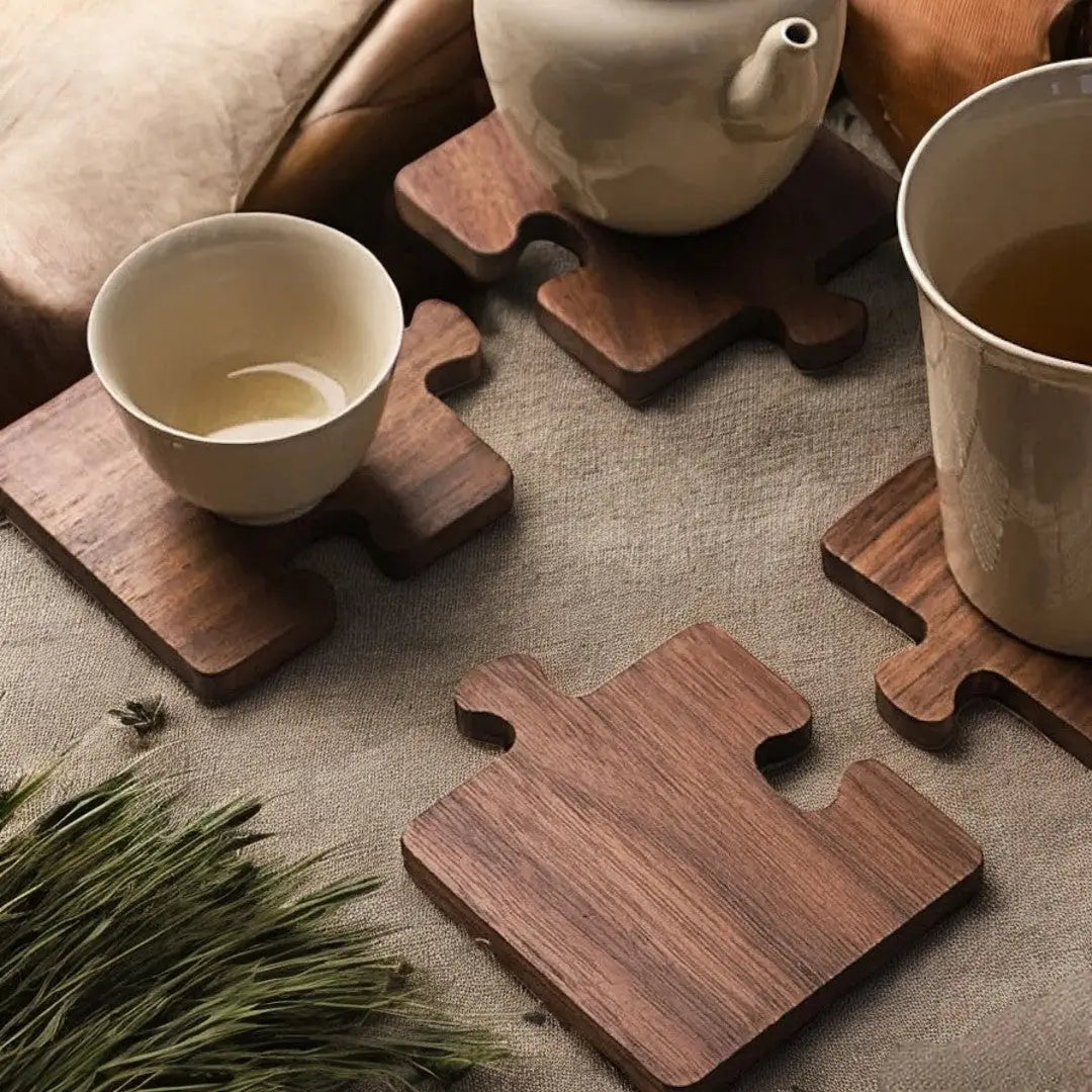 Alderon – Puzzle-Untersetzer aus Walnussholz
