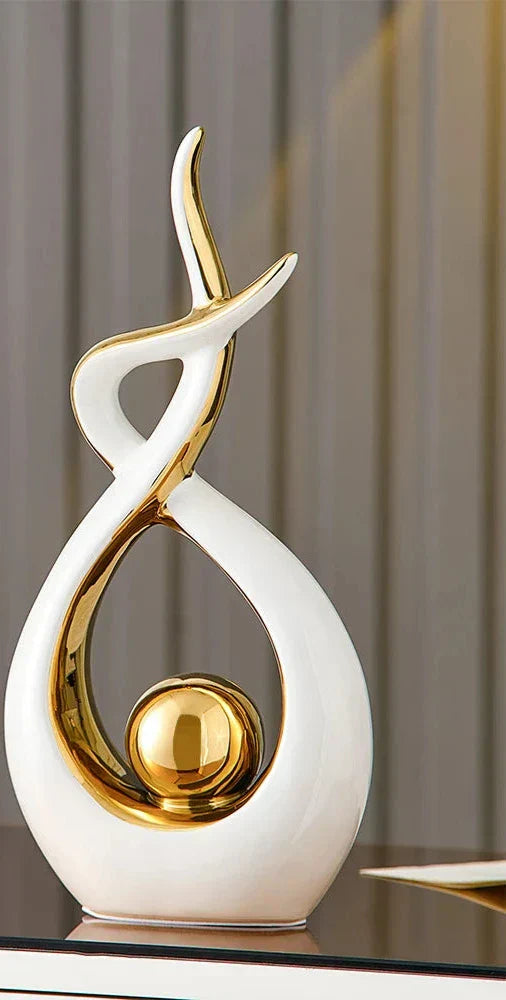 LuxeForm – Abstrakte Keramikskulptur mit Goldakzent