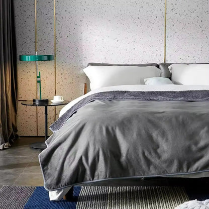 LoveGuard – wasserdichte Kuscheldecke
