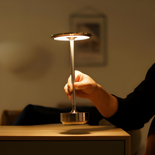 GlowLite – Kabellose LED-Tischlampe mit Berührungsdimmung