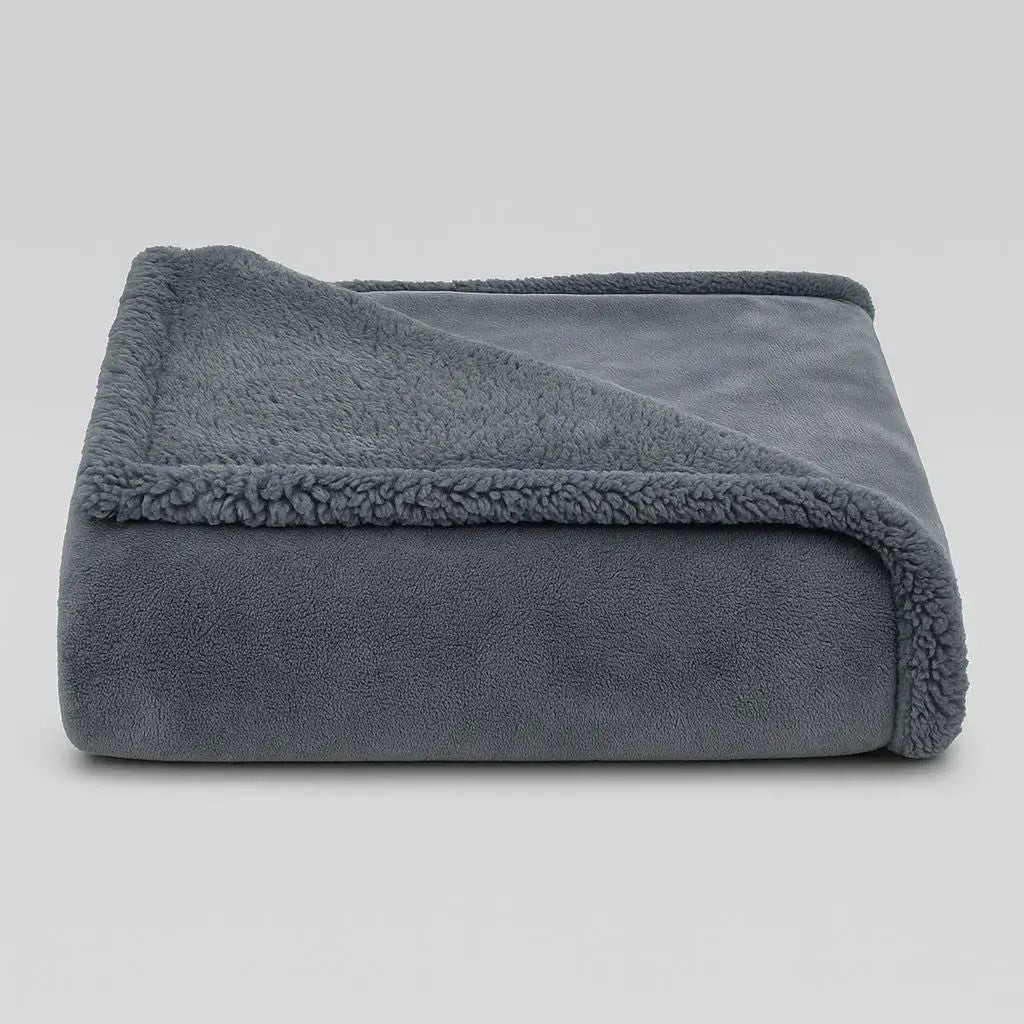 LoveGuard – wasserdichte Kuscheldecke