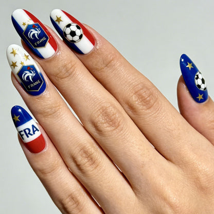 Wiederverwendbare WM 2026 Fan-Nägel zum Aufkleben – wähle dein Team-Design