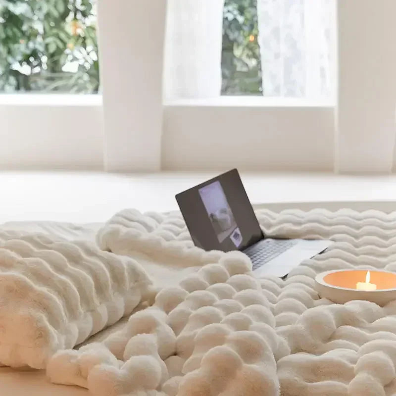 Reversible Blanket | Plush & Smooth Double-Sided | Polyester Fleece | Year-Round Warmth