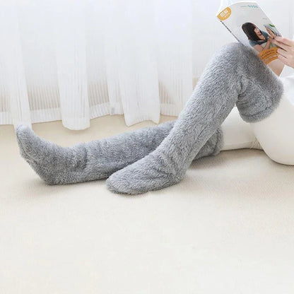 BeinKuschel™ Lange Plüschsocken für warme Füße & Beine