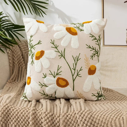 BloomLinen – Bestickter Kissenbezug mit Blumenmuster