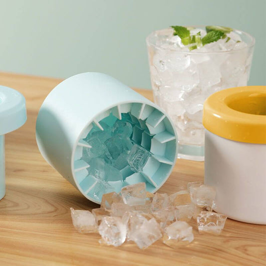 FrozenIce™ - Tragbarer Silikoneiswürfelbereiter mit Deckel | 30% Rabatt!