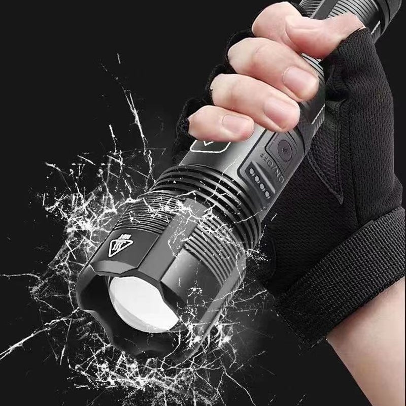 LumaForce™ | Unaufhaltsame Helligkeit, die Ihre dunkelsten Momente erleuchtet
