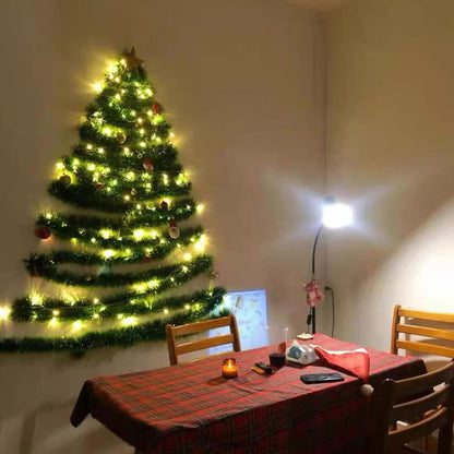 EverWall – Der platzsparende Weihnachtsbaum für jede Wand