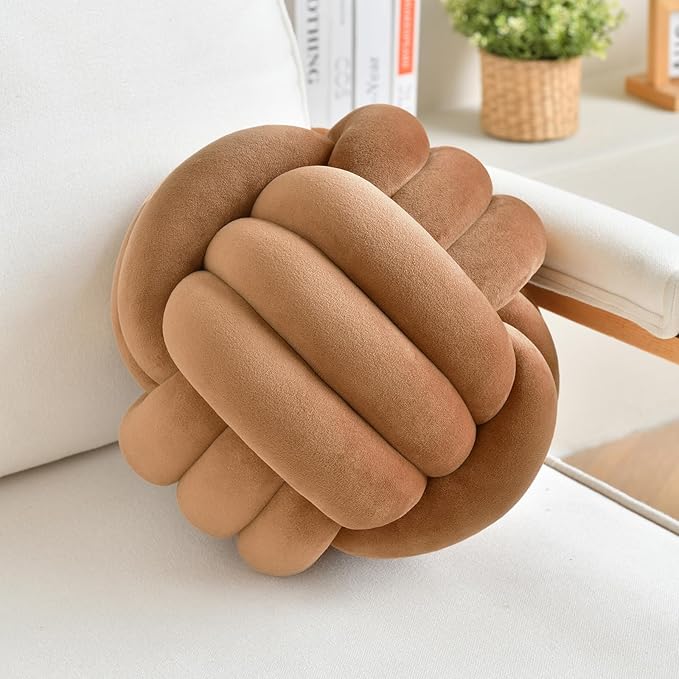 Velvet Cozy Knot Pillow – Handgemachtes Design-Dekokissen (11 Zoll)