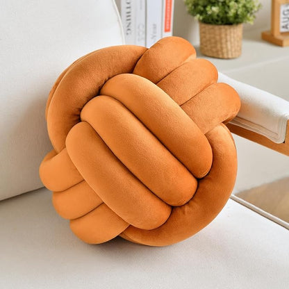 Velvet Cozy Knot Pillow – Handgemachtes Design-Dekokissen (11 Zoll)