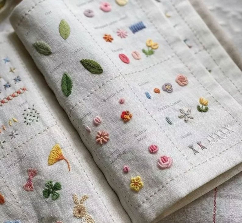 DIY Stickbuch | 86 Stickstiche Lernen | 7 Stoffseiten zum Üben | Für Anfänger & Fortgeschrittene