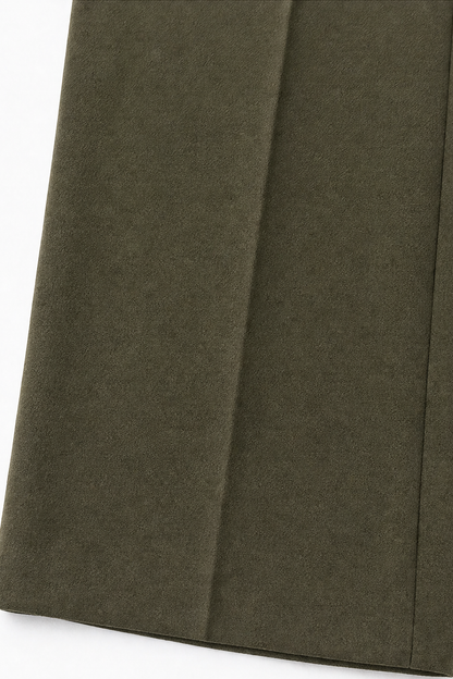 Straightline™ – Elegante High-Waist-Hose mit weitem Bein