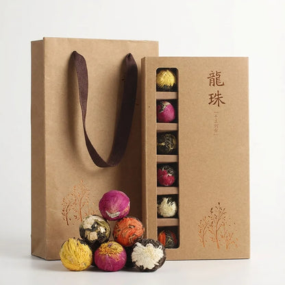 Aufblühende Pu-erh-Blumentee-Kugeln