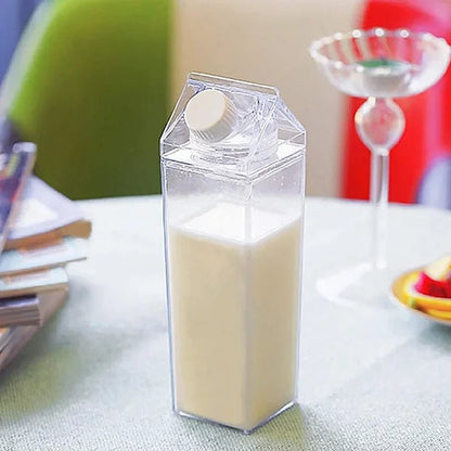 HydraCube — Auslaufsichere, quadratische Trinkflasche im Milchkarton-Design