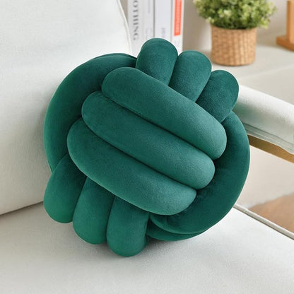 Velvet Cozy Knot Pillow – Handgemachtes Design-Dekokissen (11 Zoll)