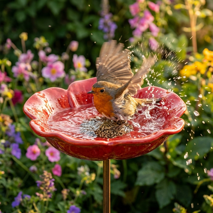 PetalHaven™ – Handgeformte Mohnblumen-Vogeltränke als Gartenstecker