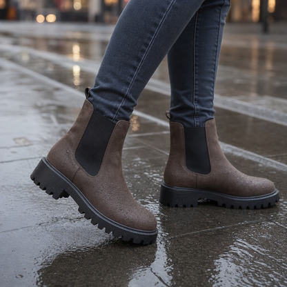 Traqora – Chelsea Boots mit weiter Passform und elastischen Einsätzen