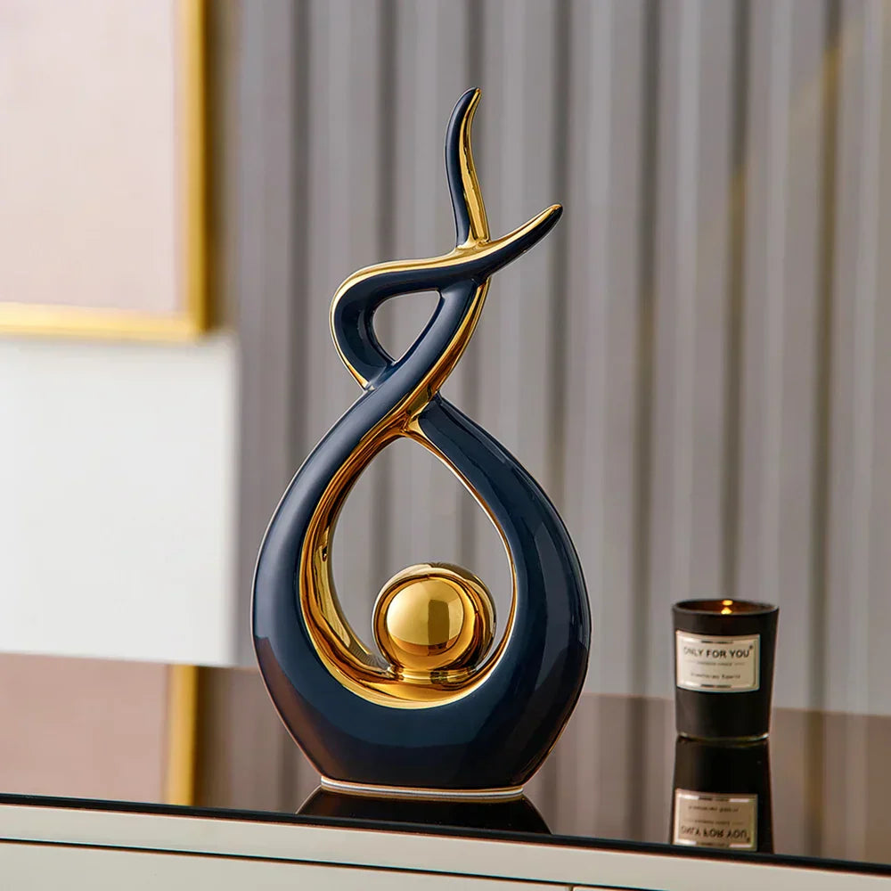 LuxeForm – Abstrakte Keramikskulptur mit Goldakzent