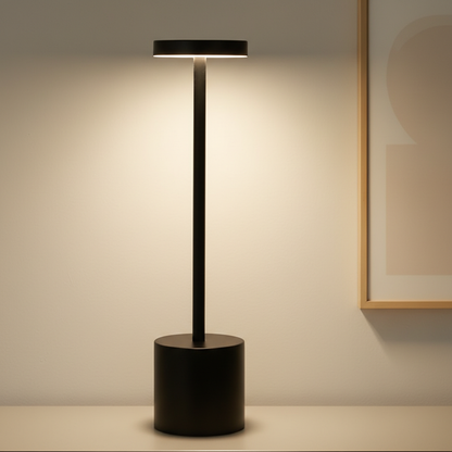 Auralis™ – Minimalistische, dimmbare und wiederaufladbare LED-Tischleuchte