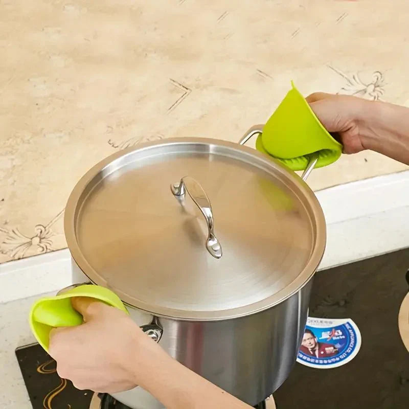 FireGrip Pro — hitzebeständige Silikon-Küchenhandschuhe mit Klemmgriff